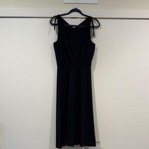 Elegant Navy Blue Sleeveless Dress